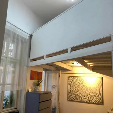 아파트 Cozy With Private Terrace At Oktogon 부다페스트